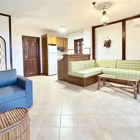 Nikolas 3 Bedrooms 14 Guests וילה *