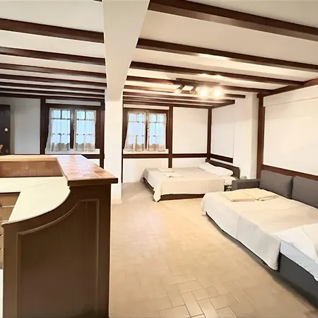 וילה Nikolas 3 Bedrooms 14 Guests