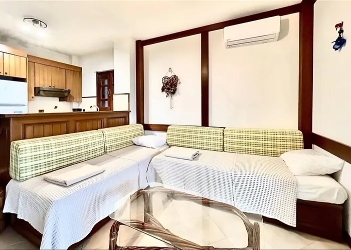 Nikolas 3 Bedrooms 14 Guests Villa Hanioti